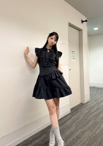 堀未央奈さんと鶴房汐恩さんの匂わせ④「COS」が好きなブランドが一緒？