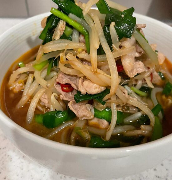 堀未央奈さんと鶴房汐恩さんの匂わせ⑥ベトコンラーメン