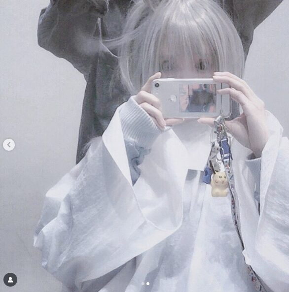 井口理さんとあのちゃんの匂わせ⑥映り込み?