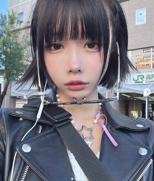 井口理とあのちゃんの匂わせ①お揃いのネックレス
