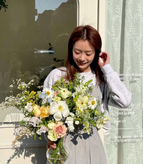 ソン・ダウンさんとジミンさんの匂わせ⑭ゴムの木と牡丹