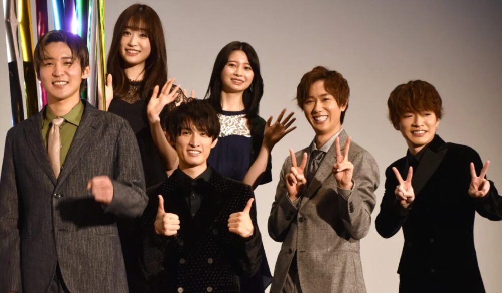 映画「おそ松さん」の発表会での写真