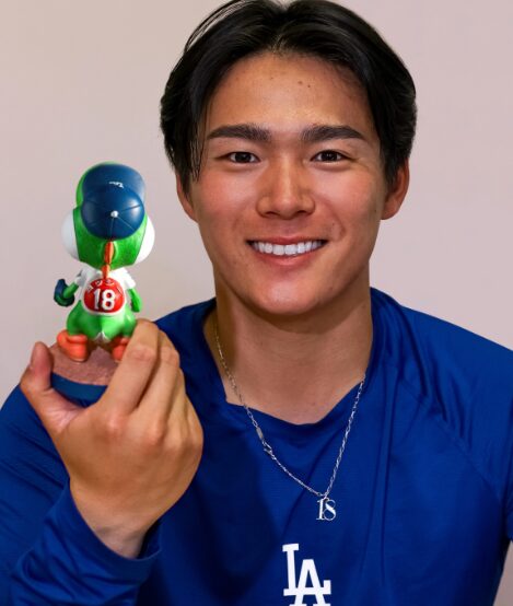 山本由伸の画像