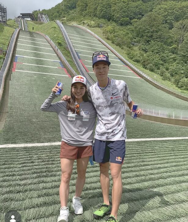 高梨沙羅　小林陵侑　SNS２ショット投稿写真
