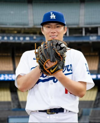 山本由伸の画像