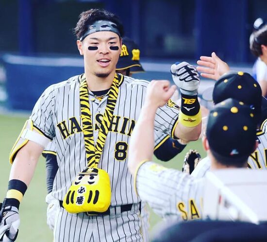 佐藤輝明には婚約者がいるって本当?