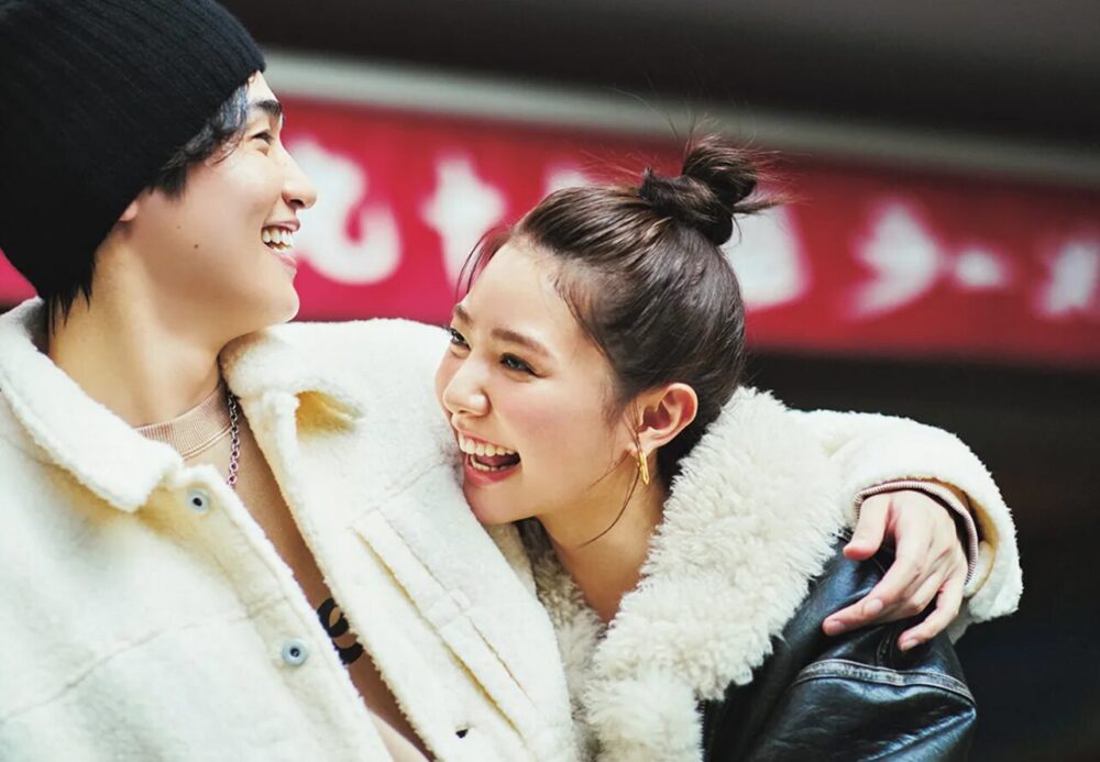 実際に掲載されていた2人の画像①