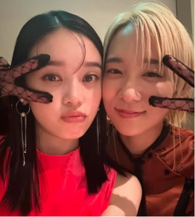 伊澤彩織と髙石あかりの画像