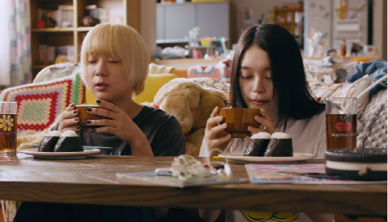 ベイビーわるきゅーれ エブリデイ!の伊澤彩織と髙石あかりの画像