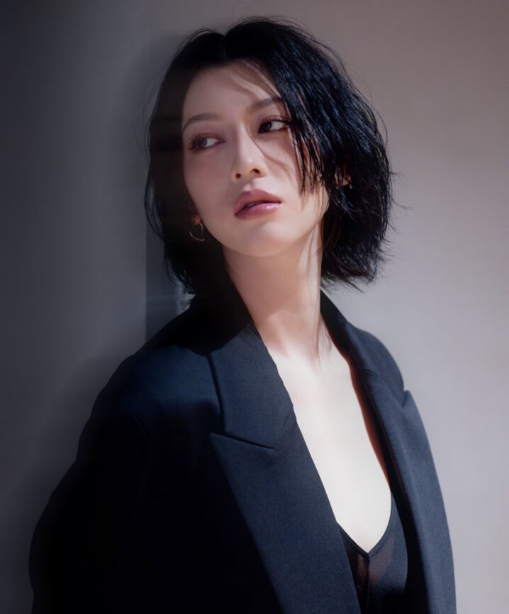 三吉彩花さんの画像