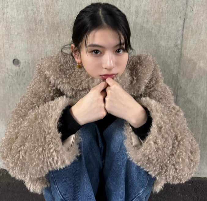 出口夏希さんの画像