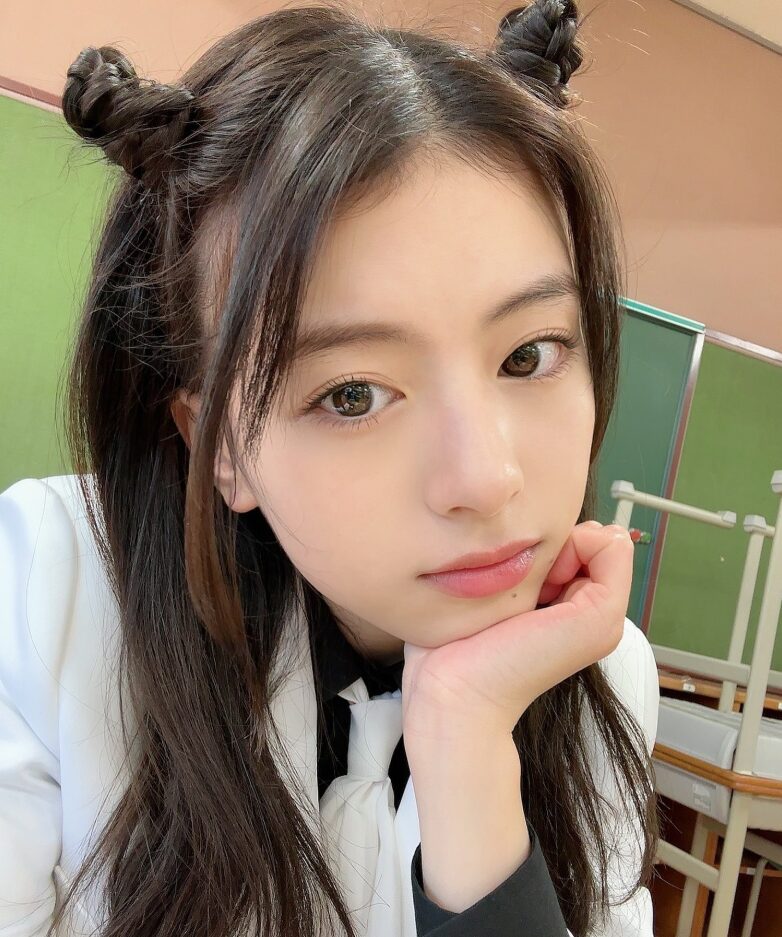 出口夏希さんのインスタ画像