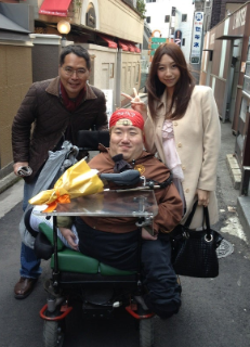 暗闇から手をのばせの予告画像