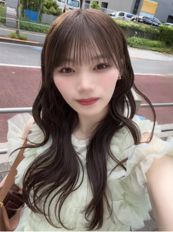 岡本姫奈の画像