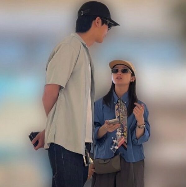 橋本環奈さんと中川大志さんの表参道デートの画像