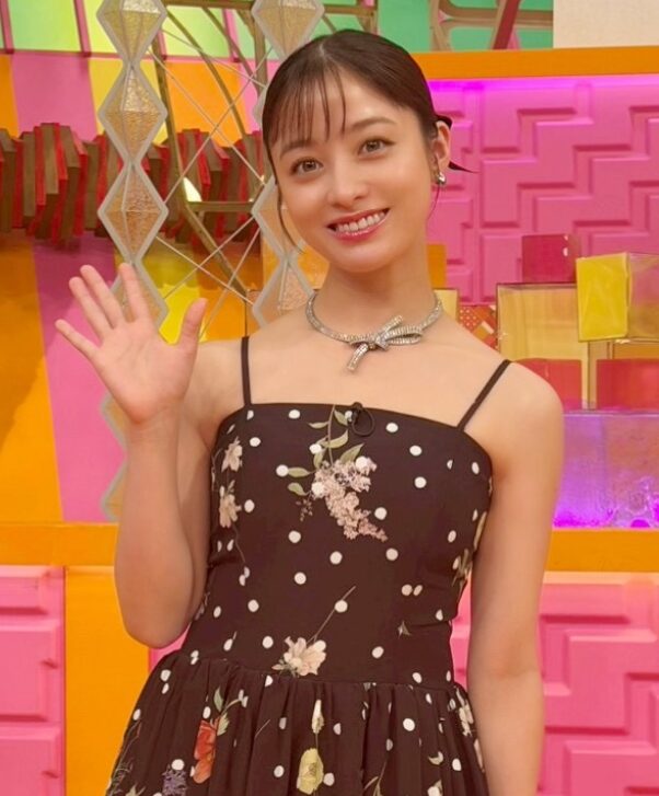 橋本環奈さんの画像