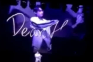 松村北斗がDearHと書いている