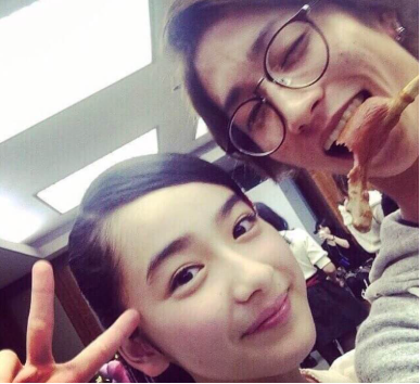 田中樹さんと平祐奈さんのツーショット写真
