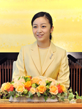 記者会見をなさる佳子さま