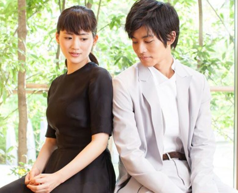 綾瀬はるかさんと松坂桃李さんのインタビュー時の画像