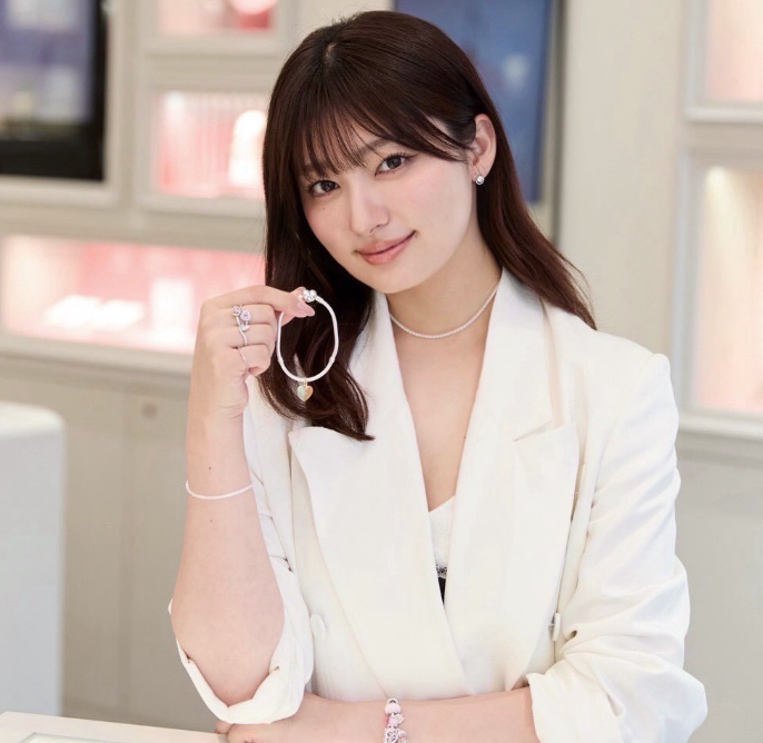 吉川愛さんの画像