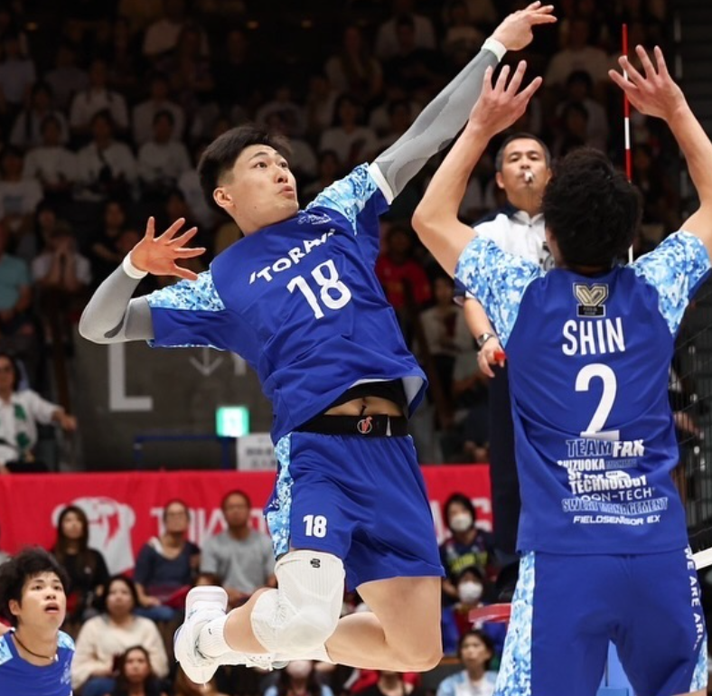 西本圭吾選手の画像