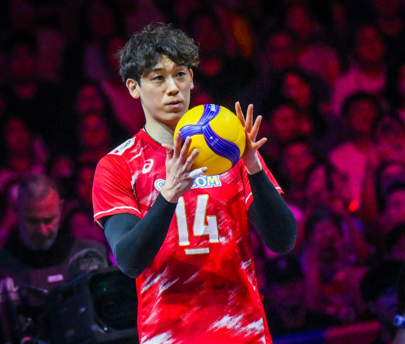 石川祐希選手の画像