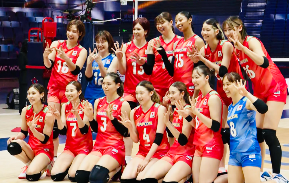 アジア選手権2026での女子日本代表の集合写真