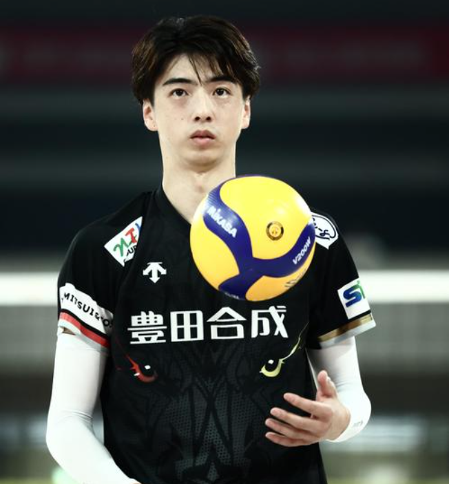 山崎彰都選手の画像