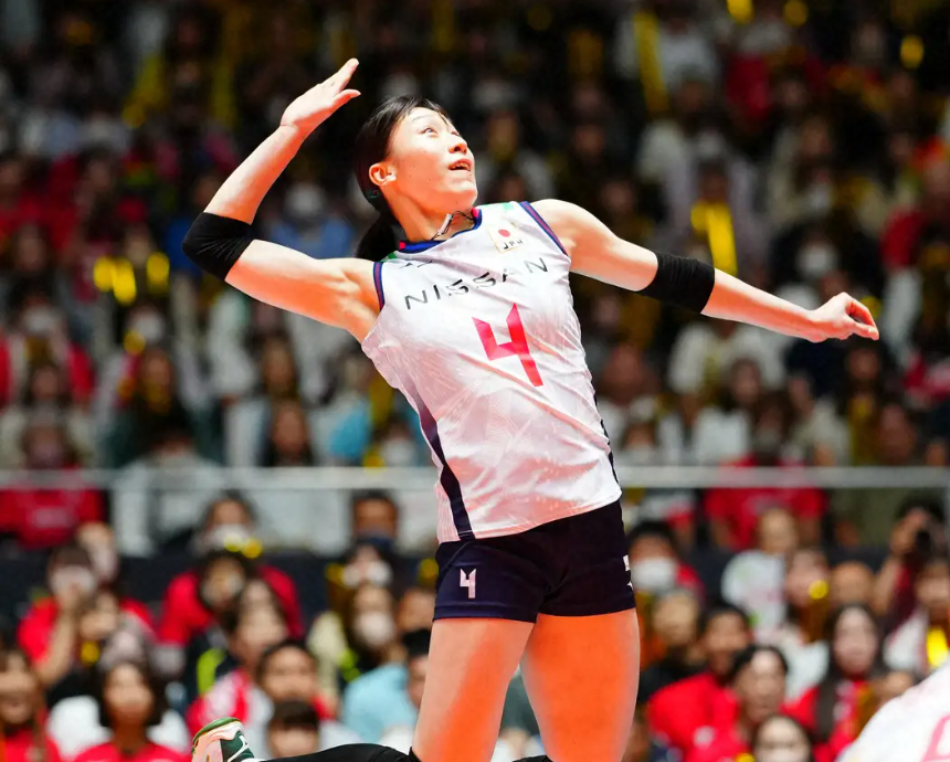バレーボール日本代表女子試合中の画像