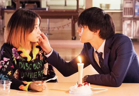 映画『一度死んでみた』のワンシーン